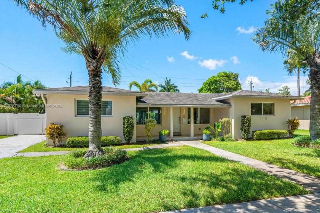 235 SE 6th St, Dania Beach, Florida 33004