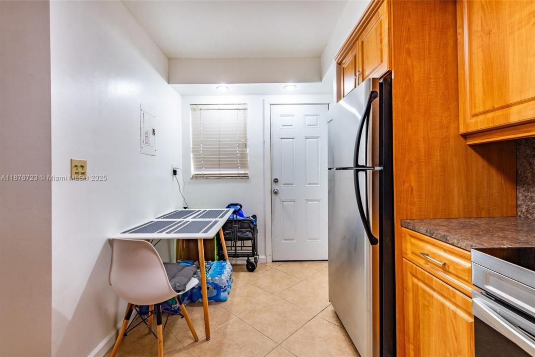 1750 NE 191st St 708-2, Miami, 佛罗里达州 33179, 美国