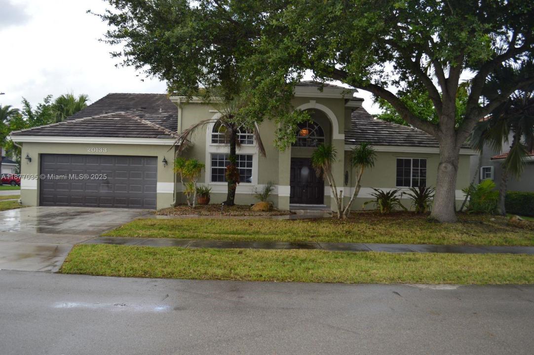 20133 NW 9th Ct, Pembroke Pines, Floride 33029, États-Unis