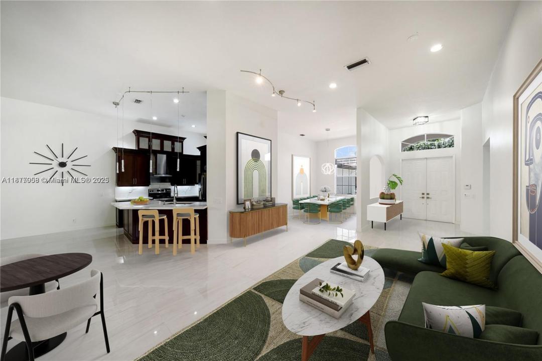 2527 Jardin Dr, Weston, Florida 33327