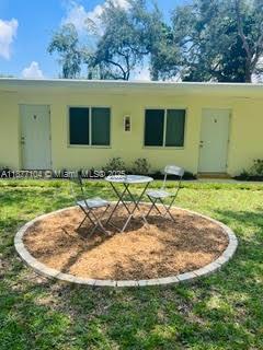 780 NE 122nd St 4, North Miami, Флорида 33161, Соединенные Штаты