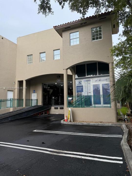 10200 NW 25th St 113, Doral, Florida 33172, Stati Uniti