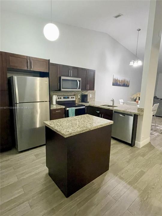 6735 NW 193rd Ln 6735, Hialeah, Flórida 33015, Estados Unidos
