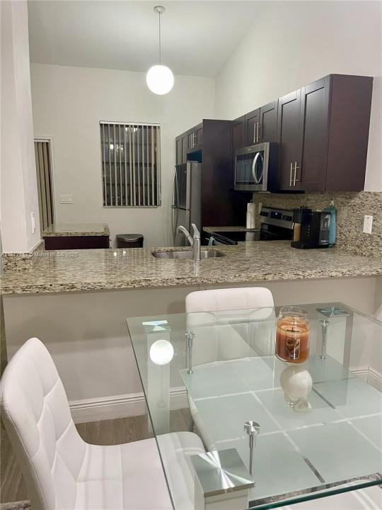 6735 NW 193rd Ln 6735, Hialeah, Flórida 33015, Estados Unidos