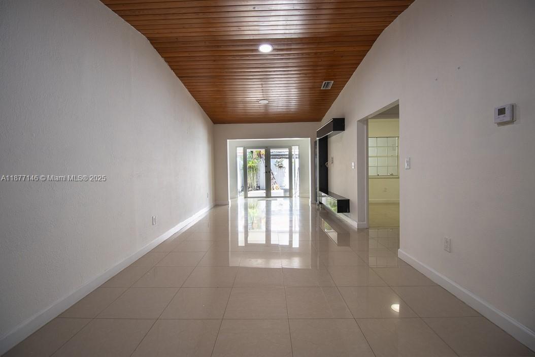 11425 NW 4th Ter 11425, Sweetwater, Floryda 33172, USA