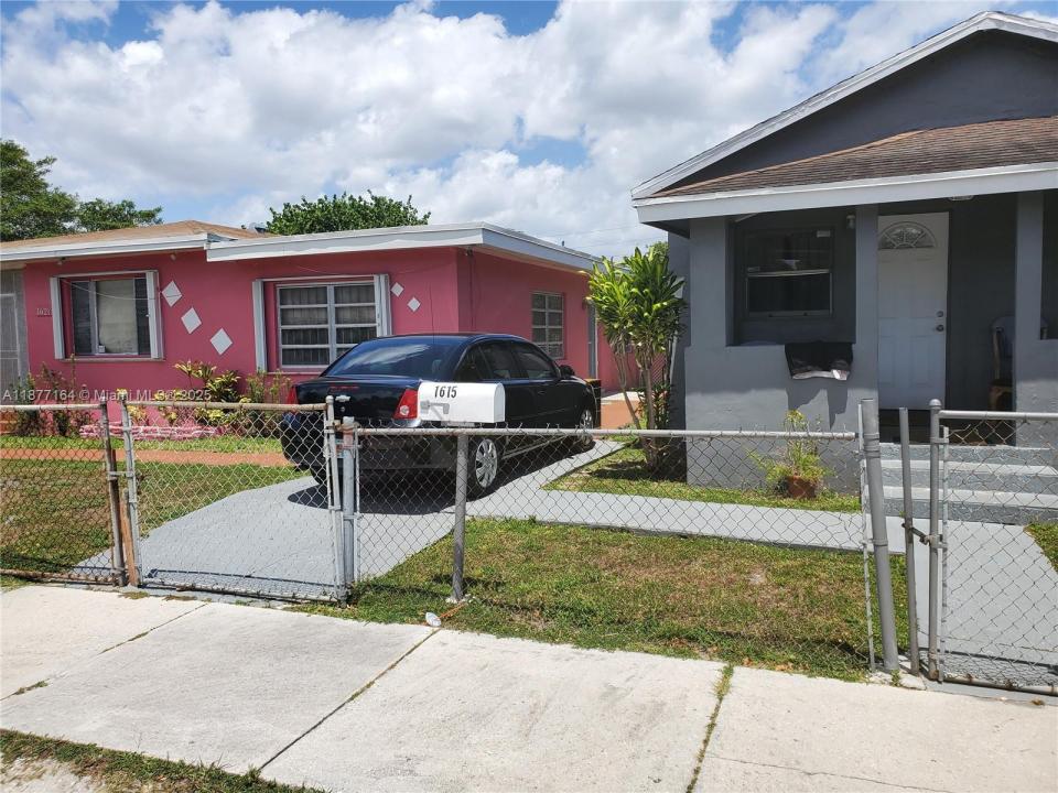 1615 NW 65th St, Miami, Florida 33147, Estados Unidos