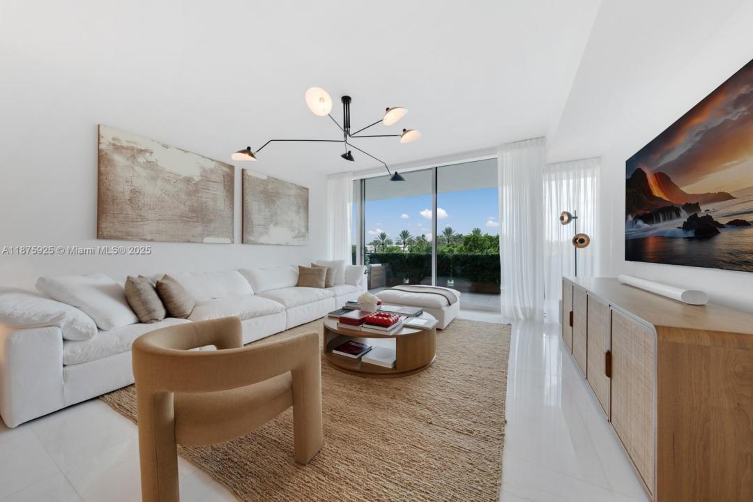10203 Collins Ave 204, Bal Harbour, Florida 33154, Estados Unidos