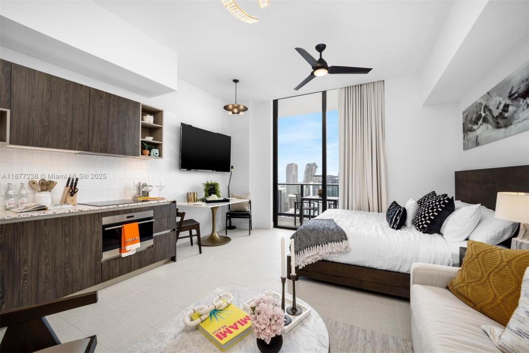 159 NE 6th St 5112, Miami, Floride 33132, États-Unis