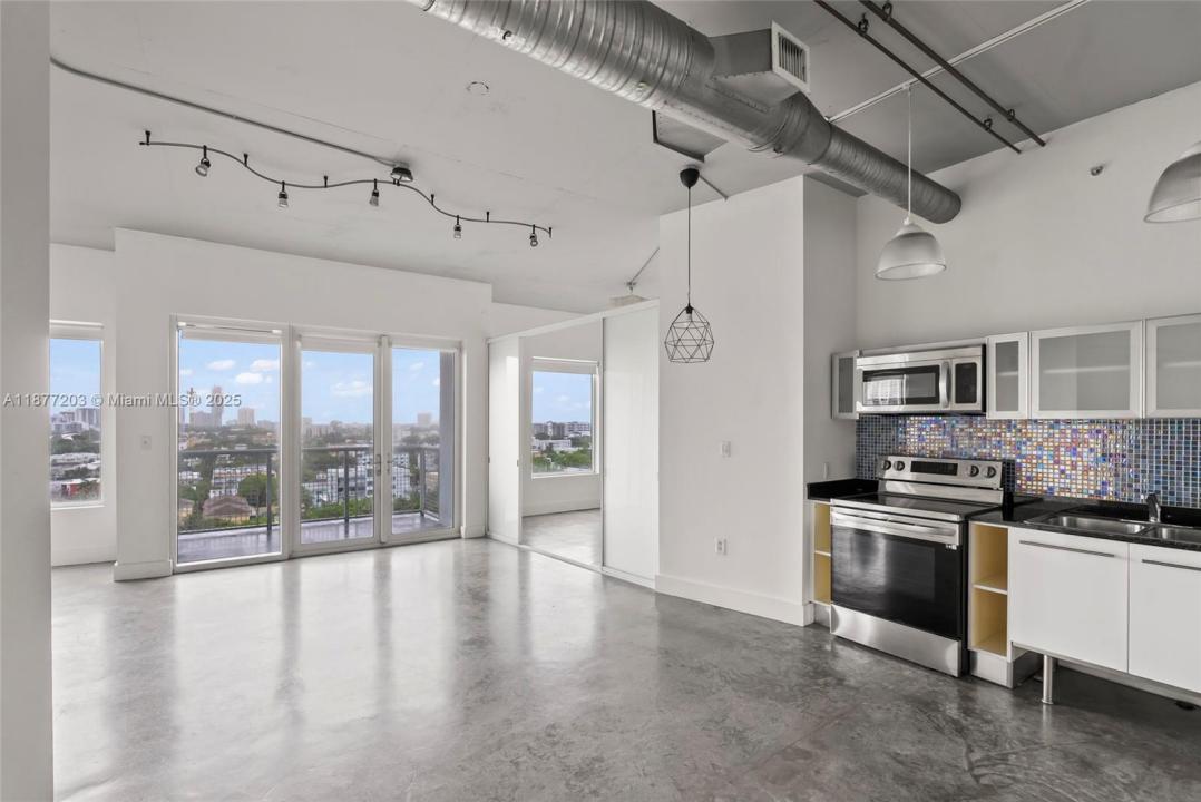 10 SW South River Dr 1006, Miami, Florida 33130
