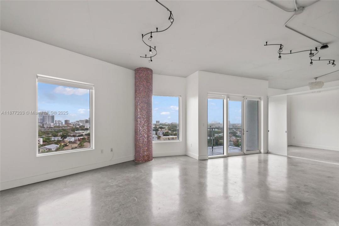 10 SW South River Dr 1006, Miami, Florida 33130