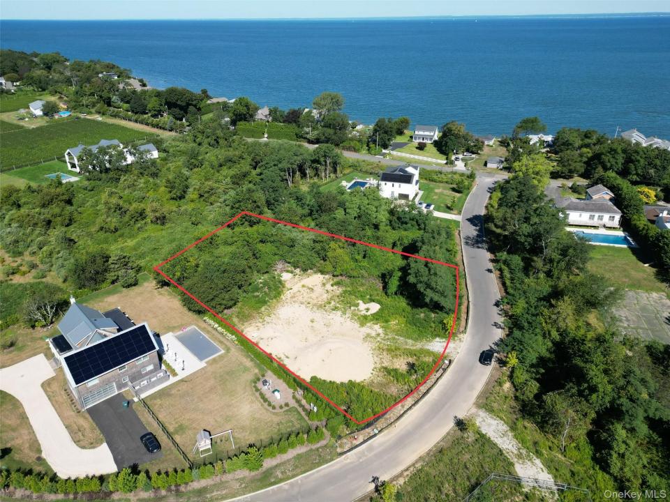 390 Wildberry Lane, Southold, Нью-Йорк 11971, Соединенные Штаты