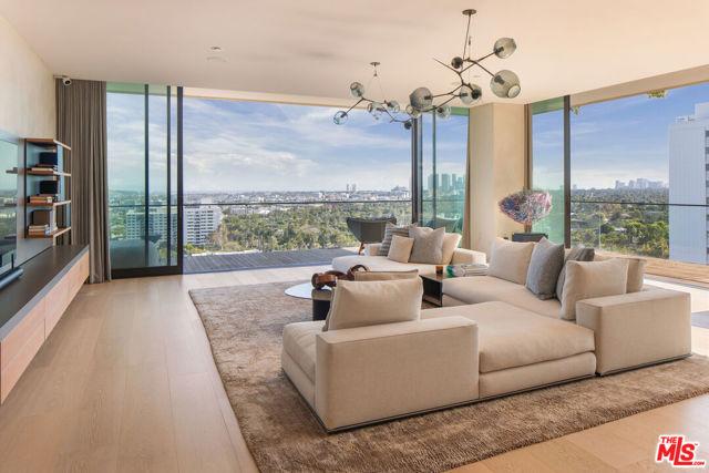 W Sunset Boulevard, West Hollywood, Калифорния 90069, Соединенные Штаты