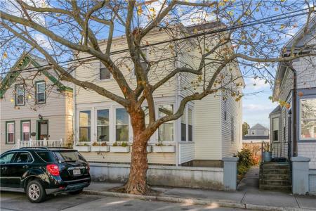 31 W Narragansett Avenue 2, Newport, RI 02840, USA