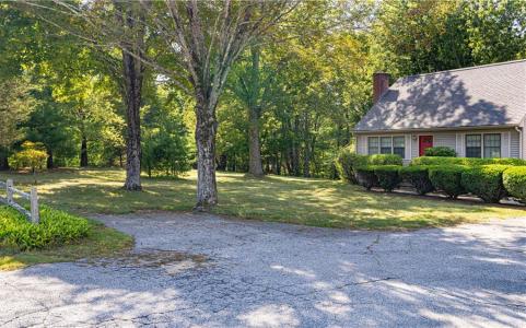 367 Chestnut Hill Road, Glocester, Rhode Island 02814, Estados Unidos