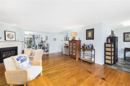 18 Hanley Farm Road, Warren, Rhode Island 02885