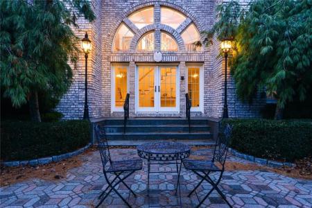 45 Captain John Wightman Lane, North Kingstown, Rhode Island 02852