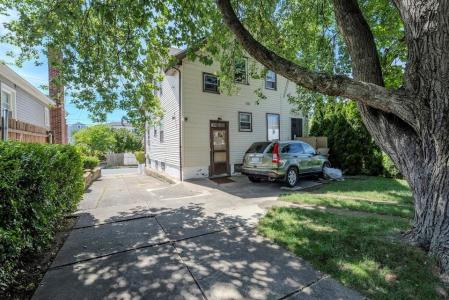 123 Yorkshire Street, Providence, Rhode Island 02908