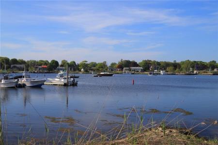9 Pasadena Avenue, Westerly, Rhode Island 02891