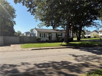 100 Elberta Street, Warwick, Rhode Island 02889, États-Unis