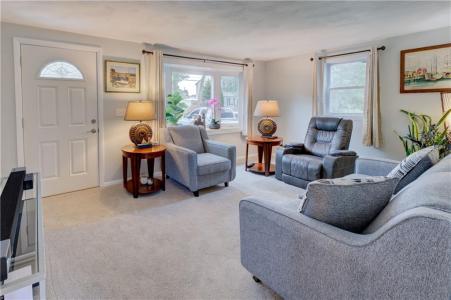 7 Cosett Road, Warwick, 罗得岛 02886, 美国