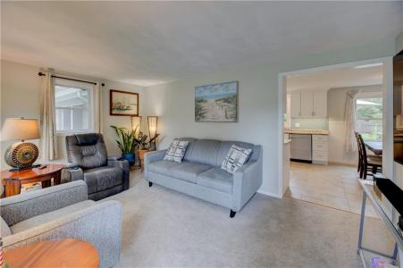 7 Cosett Road, Warwick, 罗得岛 02886, 美国