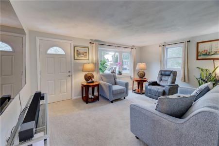 7 Cosett Road, Warwick, 罗得岛 02886, 美国