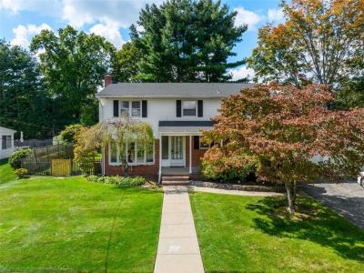 165 Merrymount Drive, Warwick, RI 02888, USA