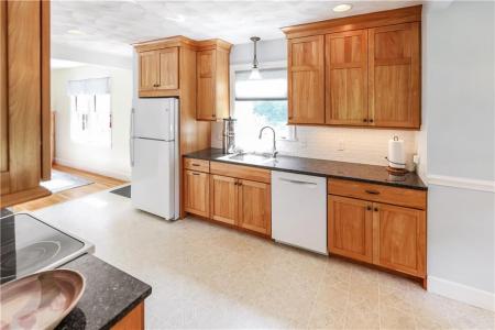 178 Lippitt Avenue, Cranston, Rhode Island 02921, États-Unis