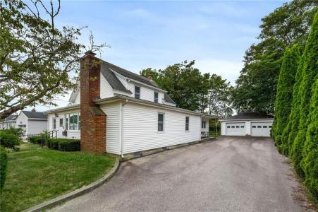 11 Longvue Avenue, Westerly, Rhode Island 02891