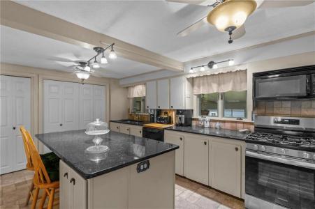 103 Clews Street, Pawtucket, Rhode Island 02861, USA