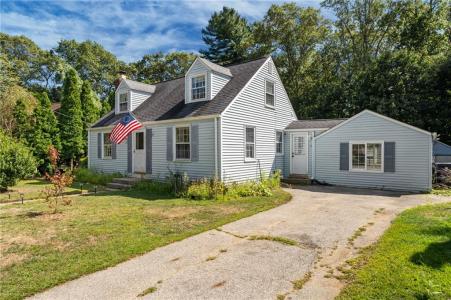 132 King Phillip Drive, North Kingstown, Rhode Island 02852, HOA KỲ