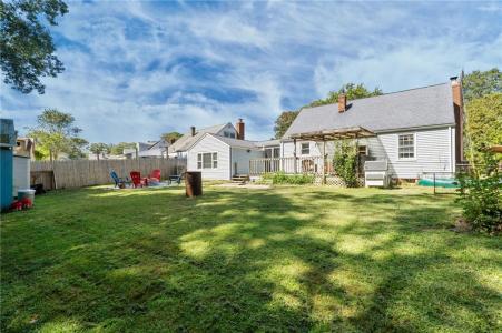 132 King Phillip Drive, North Kingstown, Rhode Island 02852, HOA KỲ
