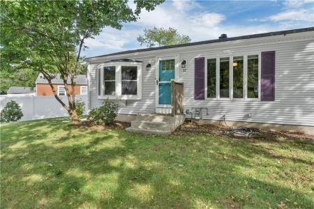 32 Wade Road, Woonsocket, RI 02895, USA
