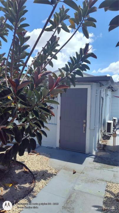 115 Walker Ave B, Green Acres, Florida 33463, Estados Unidos