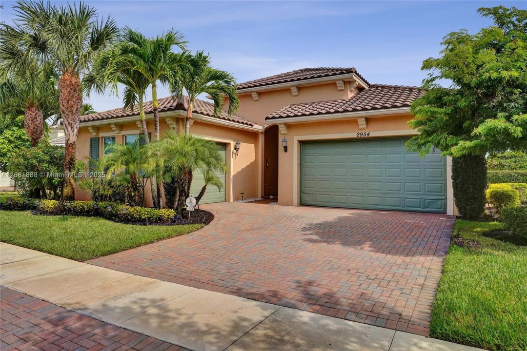 2954 Bellarosa Cir, Royal Palm Beach, Florida 33411