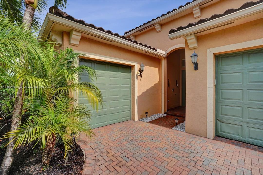 2954 Bellarosa Cir, Royal Palm Beach, Florida 33411