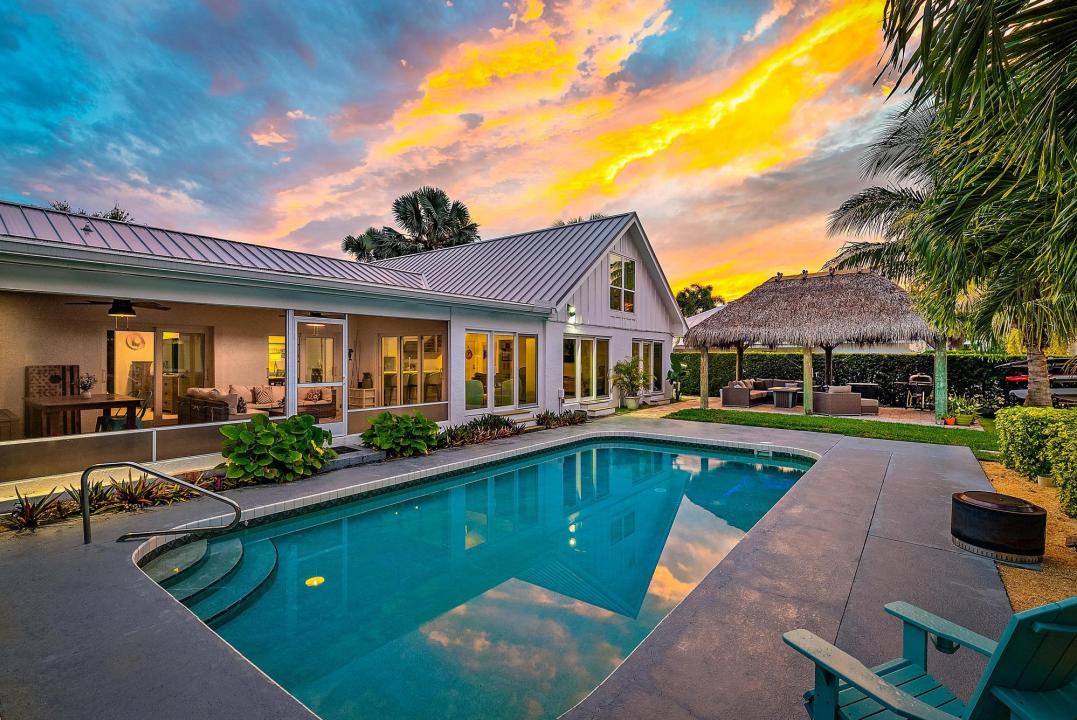 19 Leeward Circle, Tequesta, Florida 33469