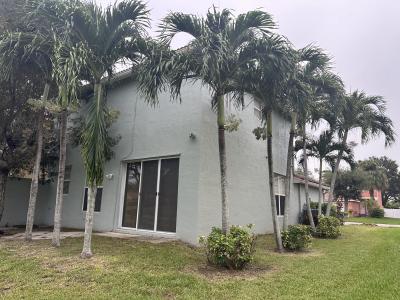 5012 Starblaze Drive, Greenacres, Florida 33463