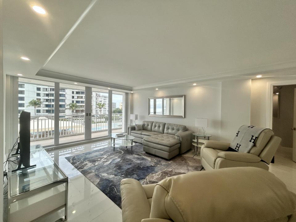 3546 S South Ocean Boulevard 405, South Palm Beach, Florida 33480
