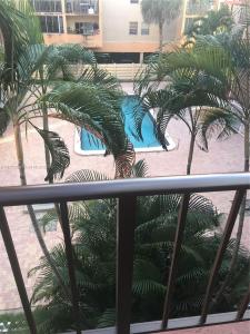 6095 W 19th Ave 304, Hialeah, Florida 33012, USA