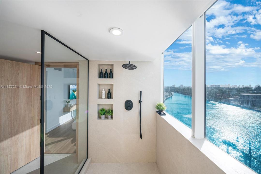 3411 Indian Creek Dr 704, Miami Beach, פלורידה 33140, ארצות הברית של אמריקה 
