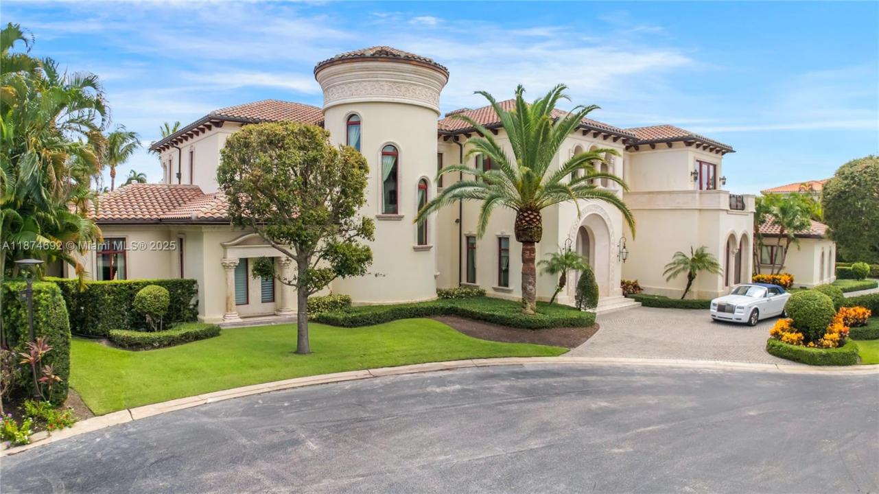 700 Osprey Point Cir, Boca Raton, Florida 33431