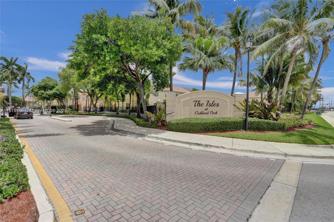 3237 NW 32nd Ter, Oakland Park, フロリダ 33309, アメリカ合衆国