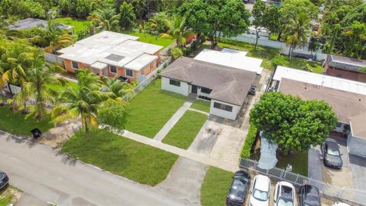 630 NE 143rd St, North Miami, Florida 33161, USA