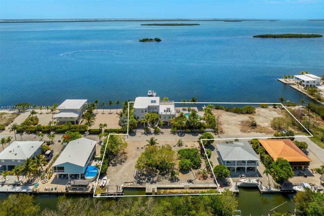 3742 Seagrape St, Big Pine, Flórida 33043, Estados Unidos