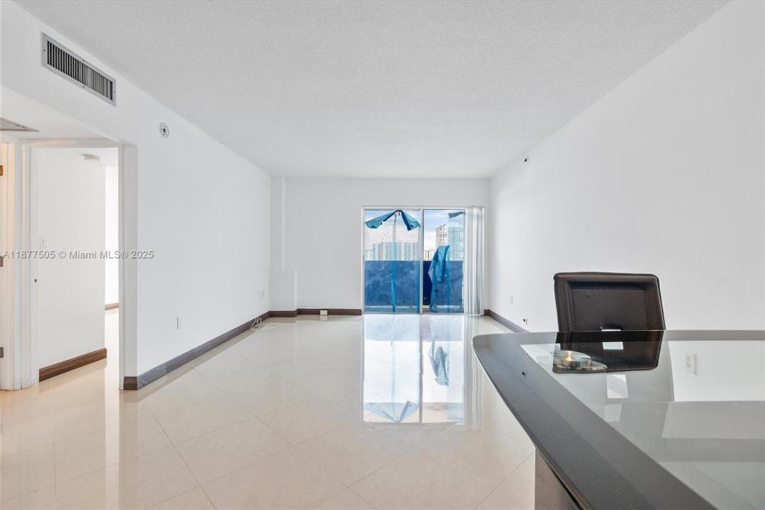 400 Kings Point Dr 1425, Sunny Isles Beach, Florida 33160, Amerika Birleşik Devletleri