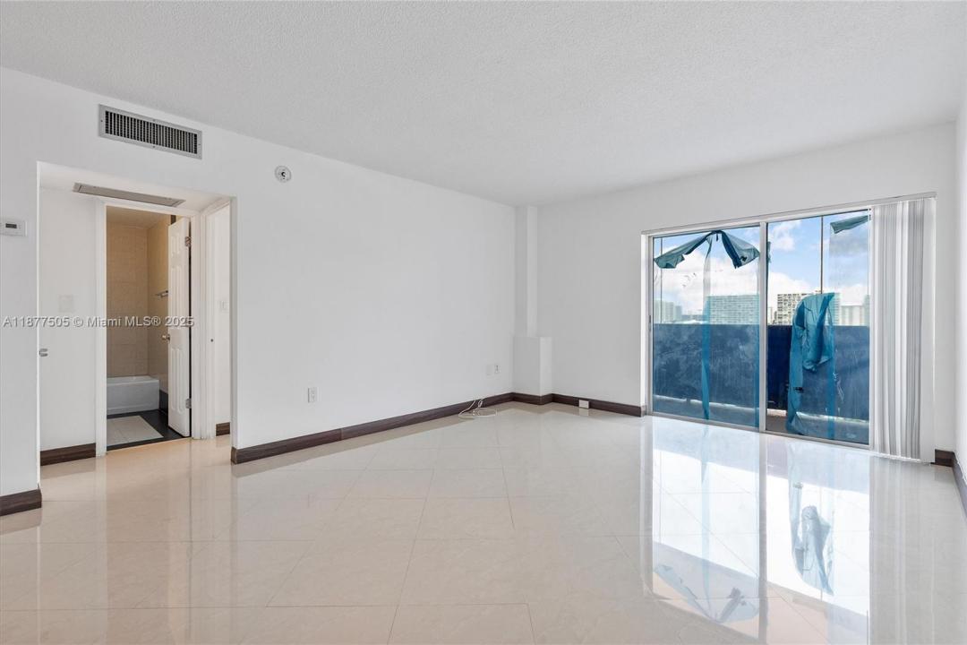 400 Kings Point Dr 1425, Sunny Isles Beach, Florida 33160, Amerika Birleşik Devletleri