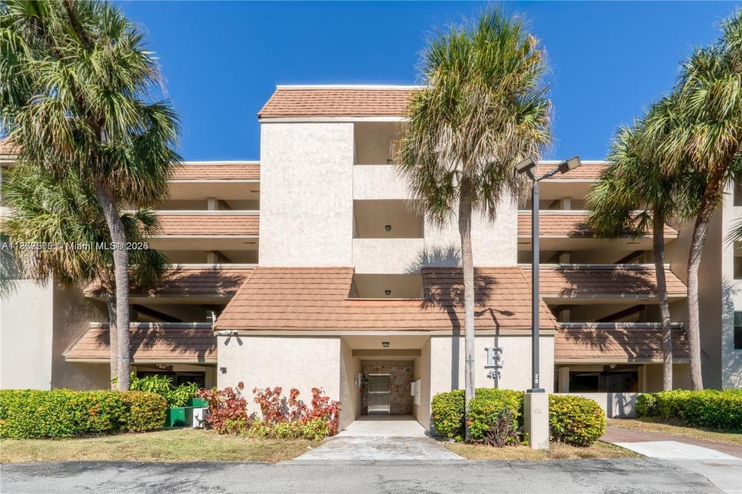 491 Ives Dairy Rd 202-5, Miami, פלורידה 33179, ארצות הברית של אמריקה 
