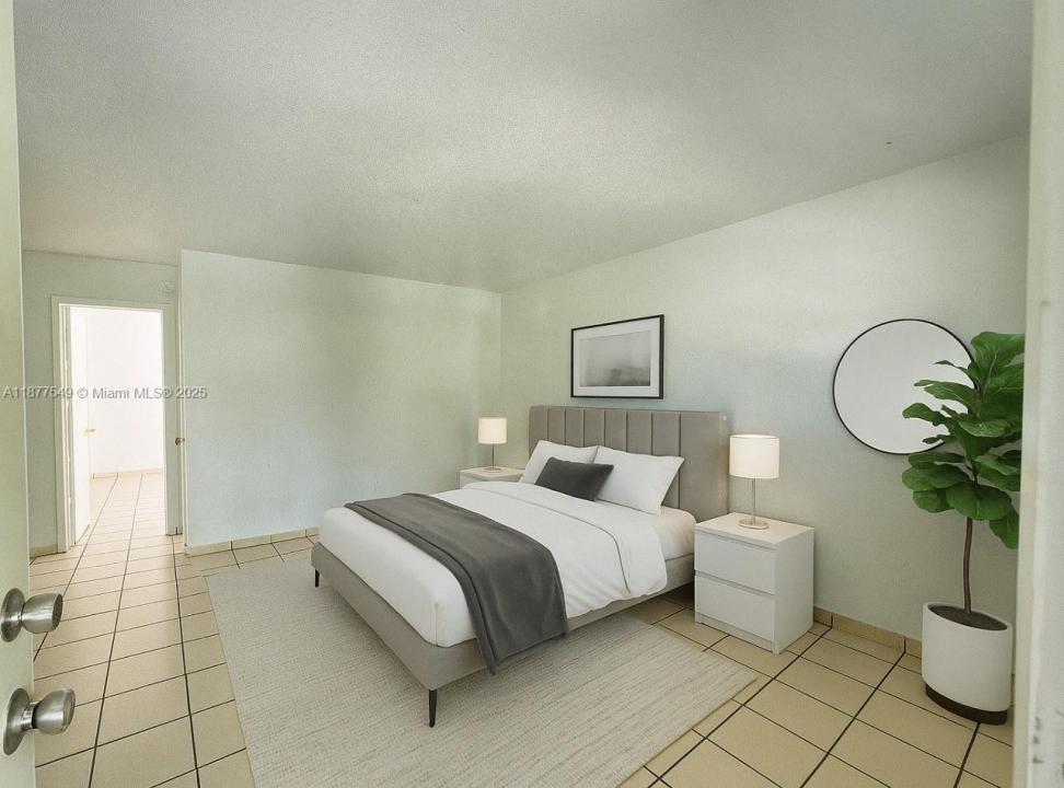 855 W 29th St 10, Hialeah, Florida 33012, USA
