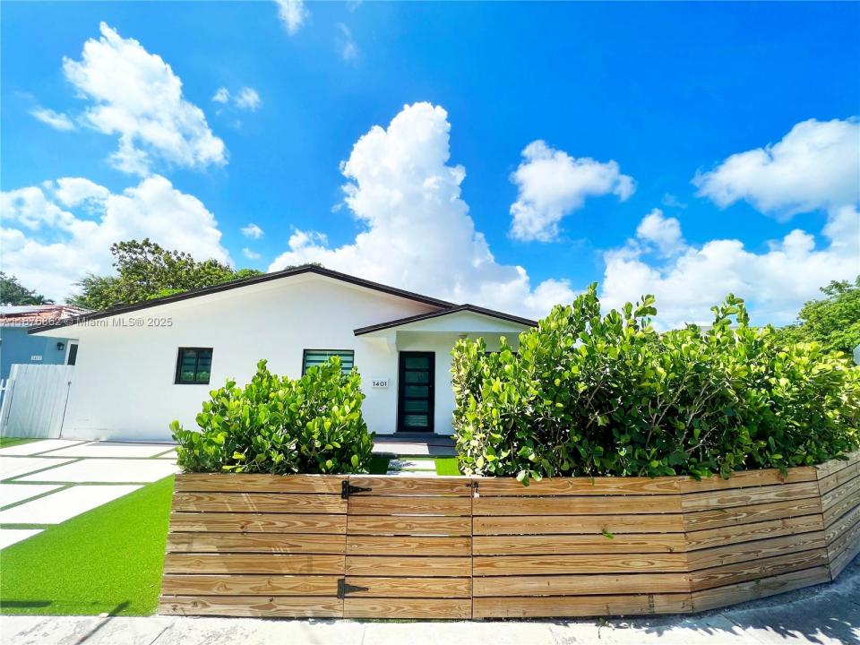 1401 SW 20th St 0, Miami, Florida 33145